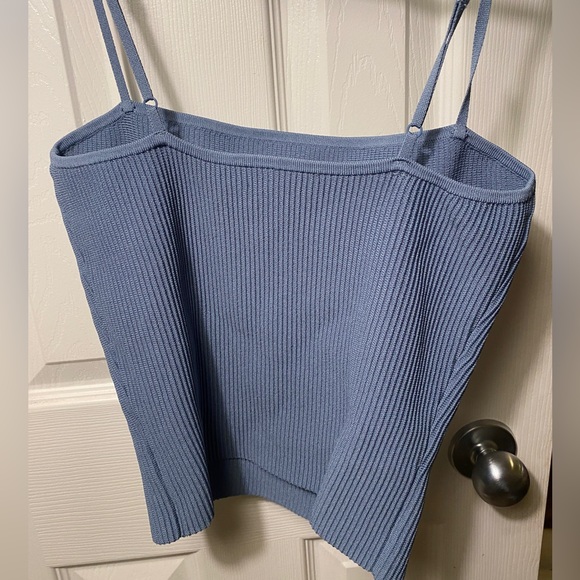 Lilac-blue ribbed Aritzia Sculpted Knit Cami tank, brand new - Picture 4 of 6
